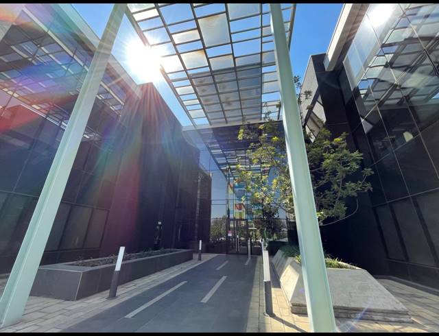 412M² OFFICE TO LET IN BRYANSTON